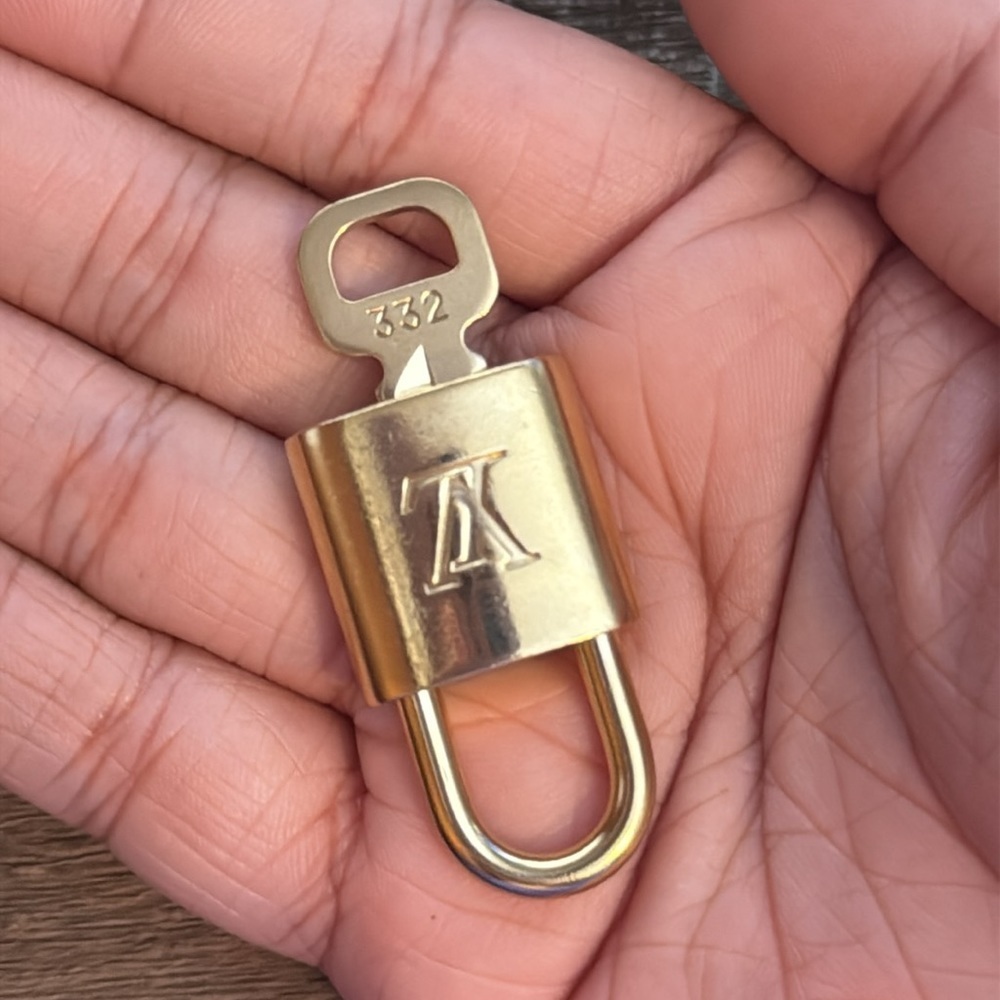 Louis vuitton brass lockset #332 - Picture 6 of 8